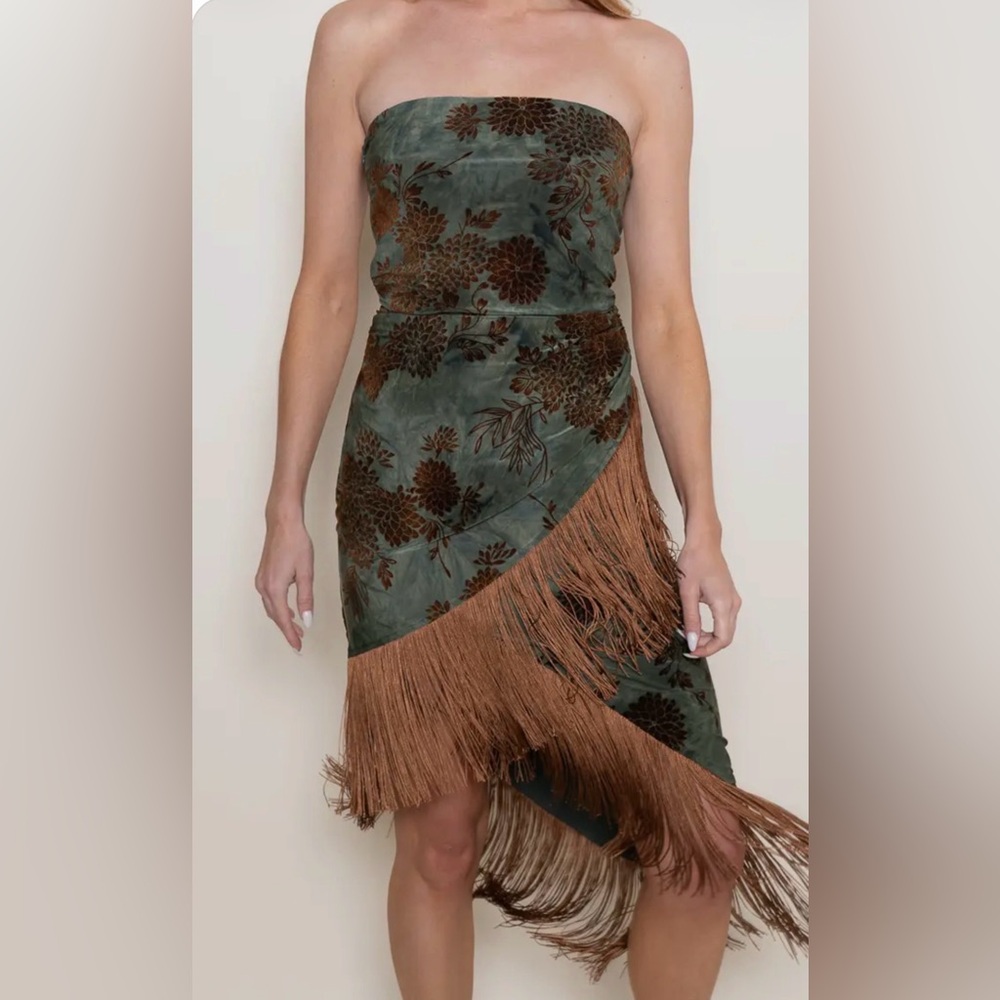 Elegant Strapless Floral Fringe Dress